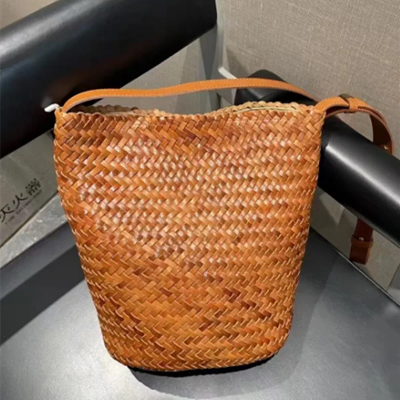 New model in 2025 Tote bag genuine leather cowhide hand-woven vegetable basket bag women's shoulder bag retro shopping bag