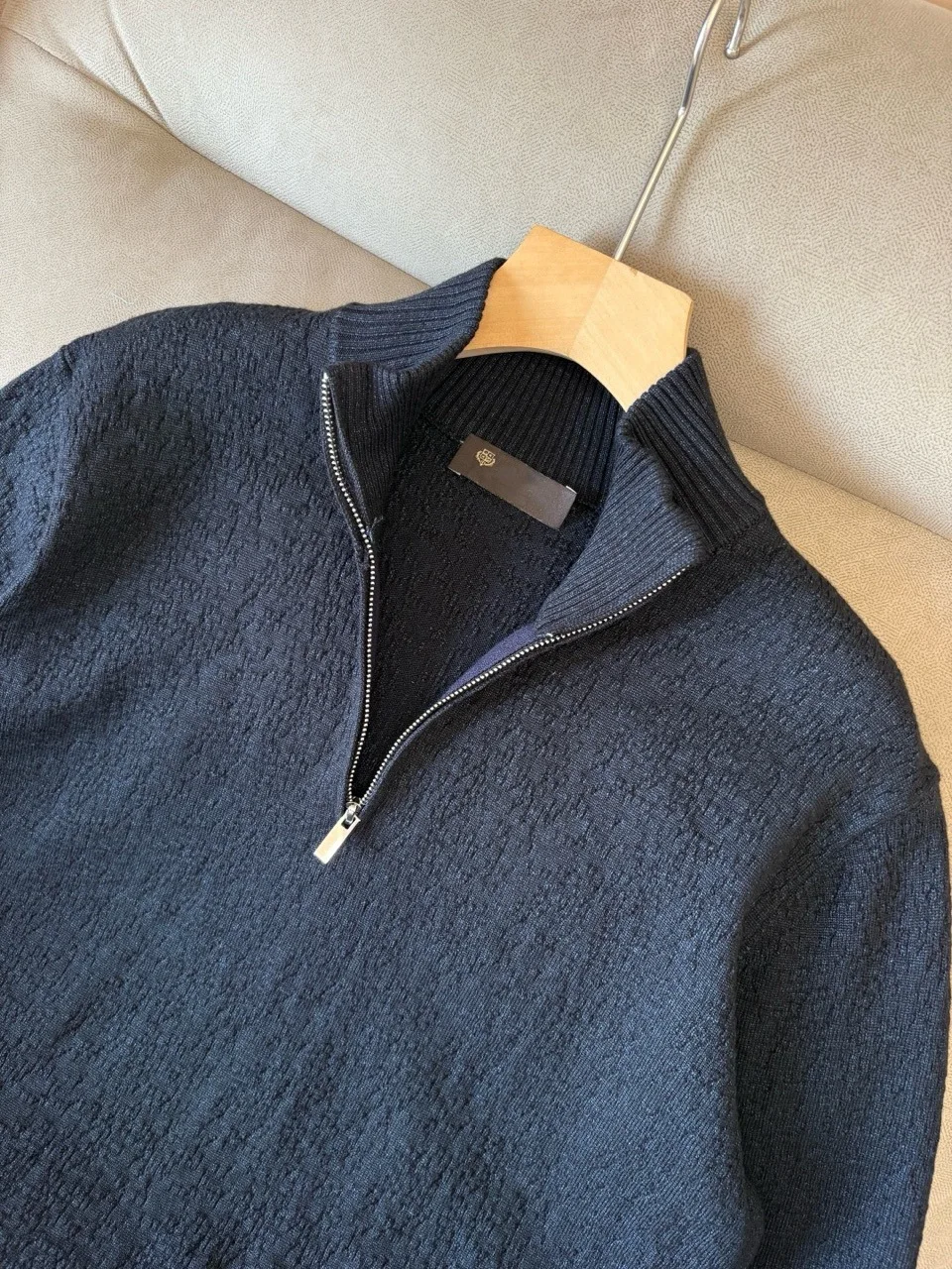 

Мягкий и приятный на ощупь мужской вязаный свитер на молнии из смесовой шерсти, повседневный, молодежный, для ношения под одеждой, не деформируется