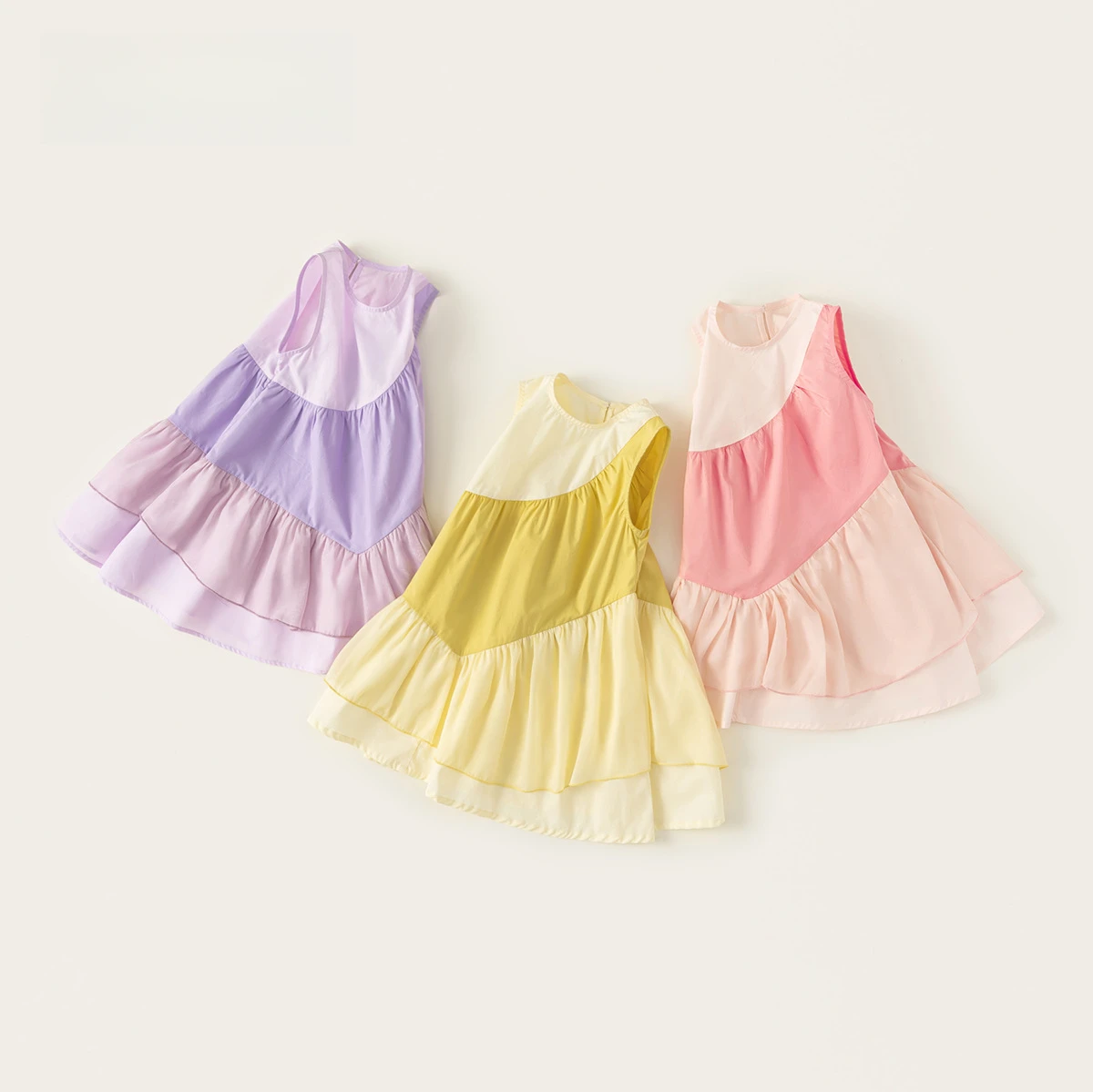 تنورة نسائية موديل 2025 بدون أكمام لفصل الكنز للفتيات موضة الصيف تنورة كبيرة للأطفال فستان أحمر فضفاض على الإنترنت