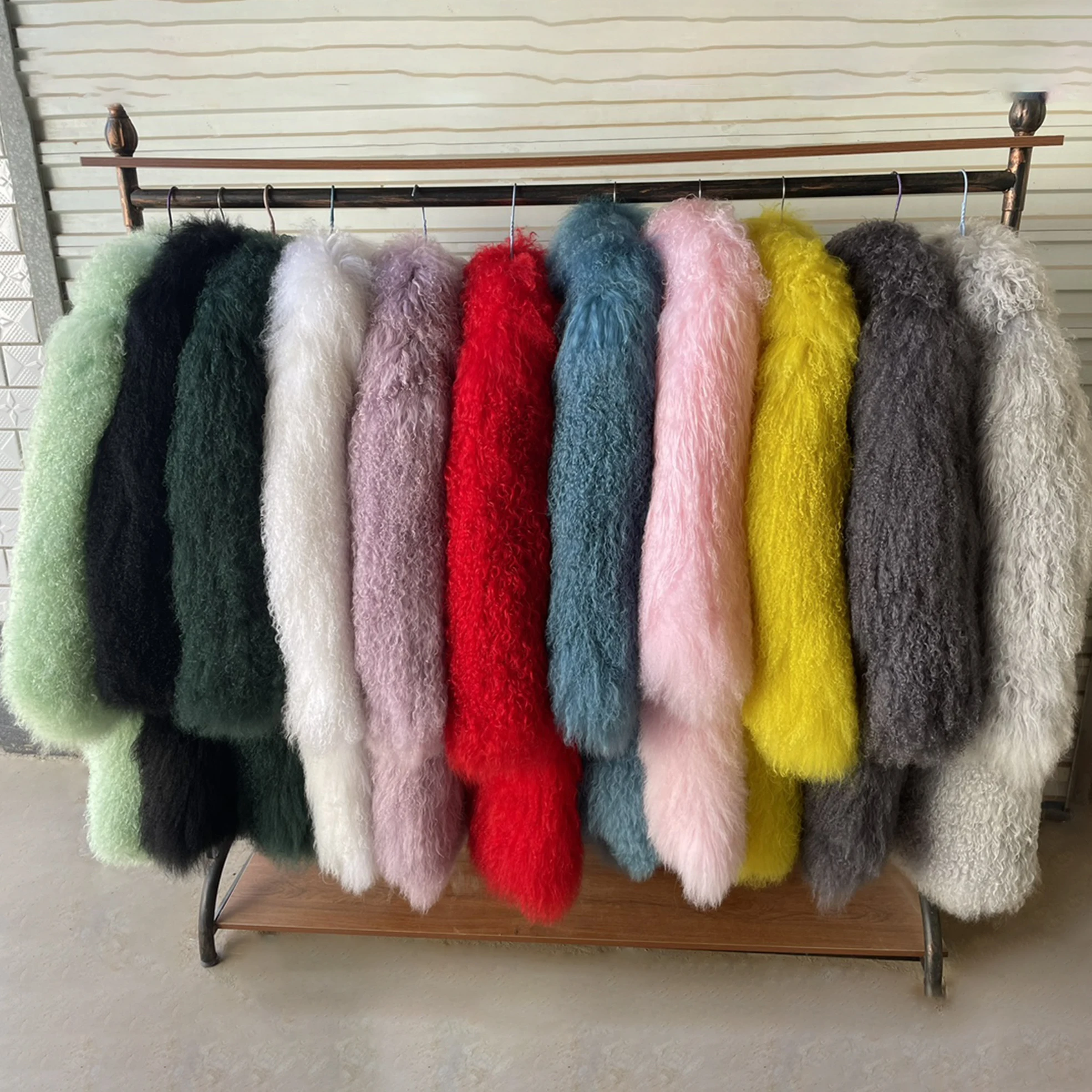 

100CM Long Mongolian Sheep Fur Coat Ladies Natural Fur Jacket Turn-down Collar Thick Warm Overcoat