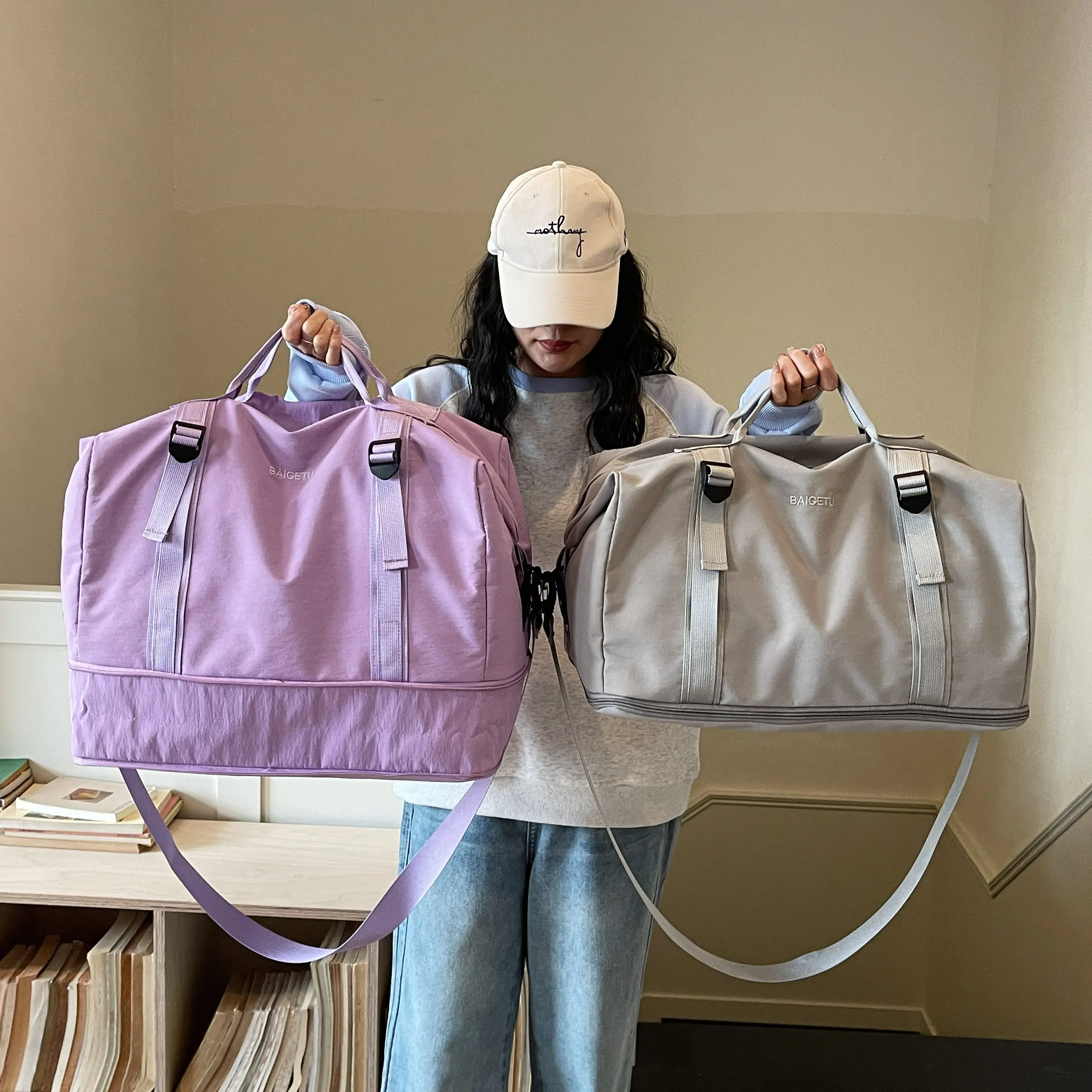 large-capacity-sports-handbag-lightweight-travel-bag-fitness-training-swimming-bag-for-women-portable-carry-on-luggage