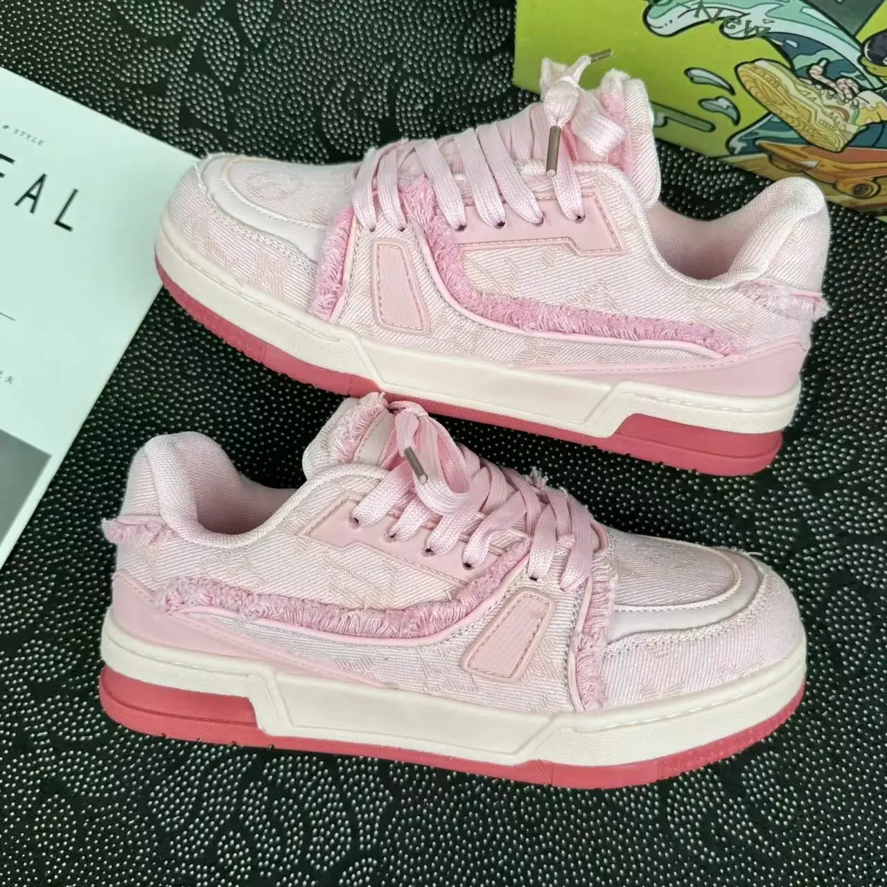 2025 New Casual Women's Sneakers Popular Niche Vintage Skateboard Spring Autumn All Match Shoes Couple Style Pink Sneakers