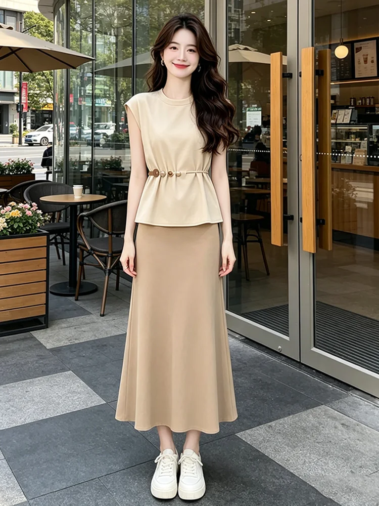

Chic Summer New Two-Piece Set Women's Sleeveless Top High Waist Fish Tail Skirt Breathable Casual Style Fashionable Maternity...