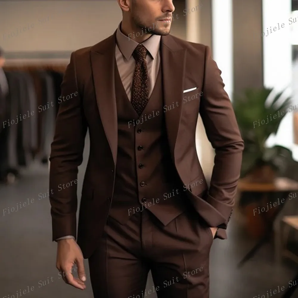 New Khaki Men Suit Business Tuxedos Formal Occasion Groom Groomsman Wedding Party Prom Male 3 Piece Set Blazer Vest Pants