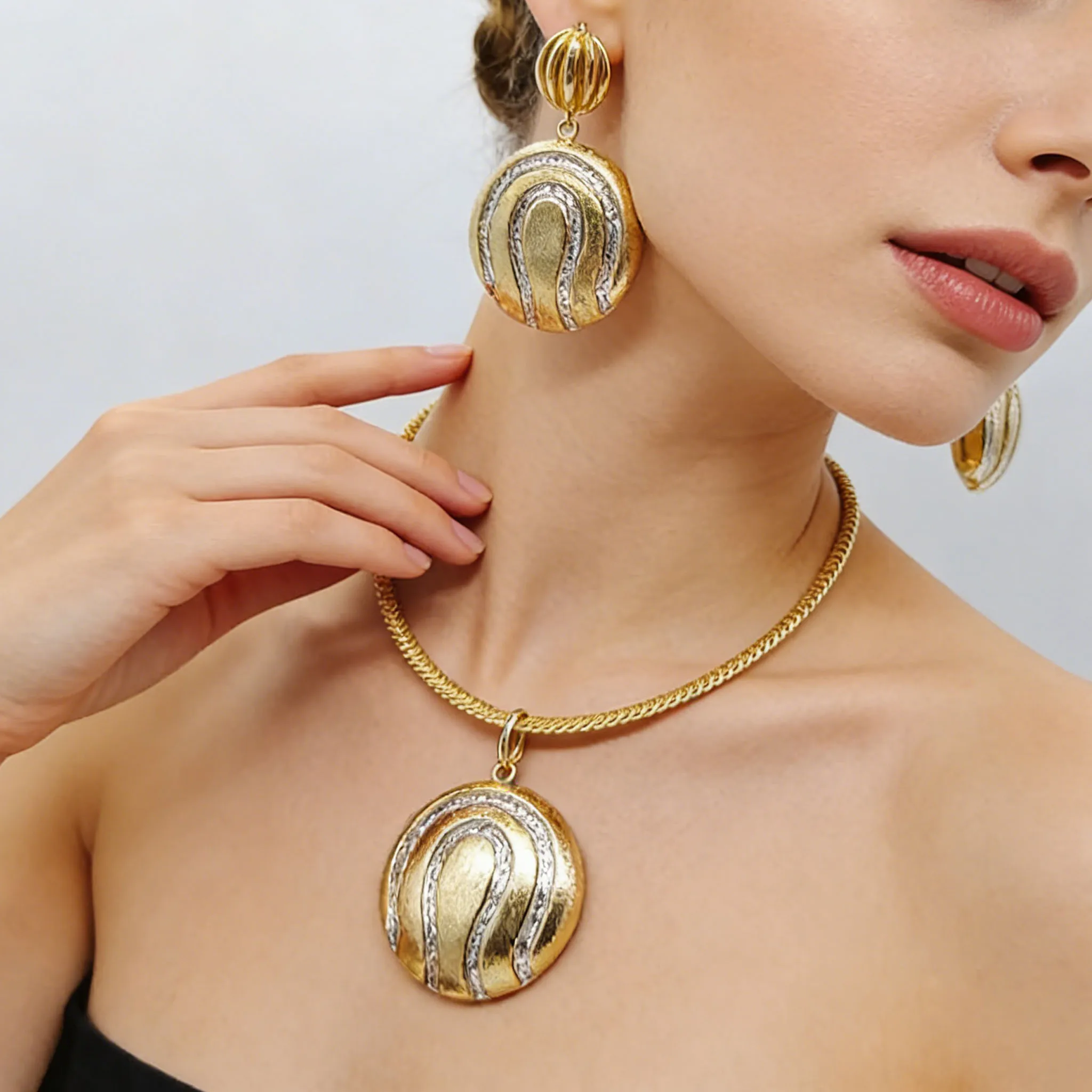 4-teiliges Schmuckset, große Schmucksets für Damen, 18 Karat vergoldet, Halskette, Armband, Ohrringe, Ring-Set, Hochzeitsschmuck, Festgeschenke – Detail 2