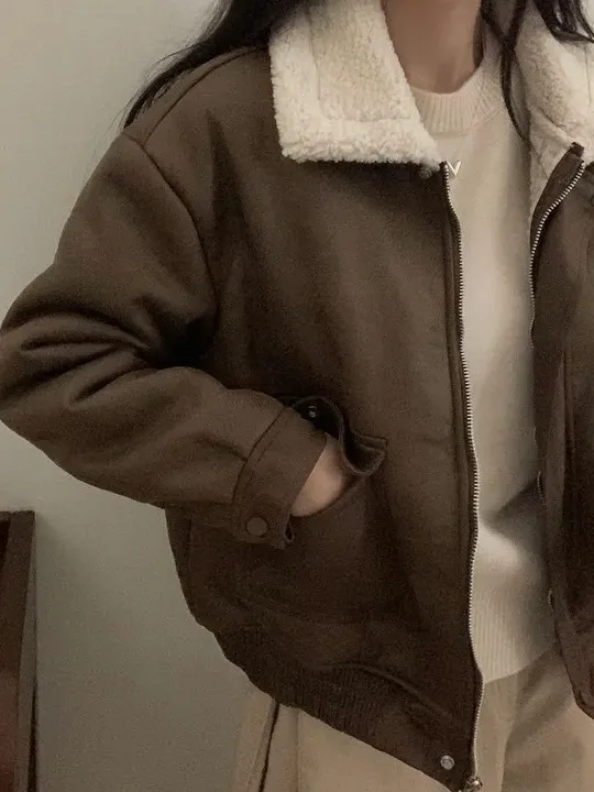 เสื้อโค้ทกันลมสไตล์เรโทรเกาหลีสำหรับผู้หญิง แขนยาว แต่งขนแกะที่ปกเสื้อ ดีไซน์หรูหรา เสื้อโค้ทฤดูหนาวสำหรับผู้หญิง