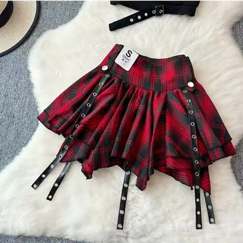 Рисунок 4 - Женский новый жилет-бретелька в