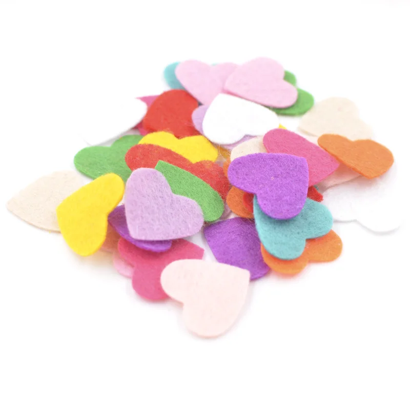 200Pcs/lot Love Heart Nonwoven Fabric Patches Felt Scrapbooking Accessories Appliques for Crafts Clothes Sewing Supplies