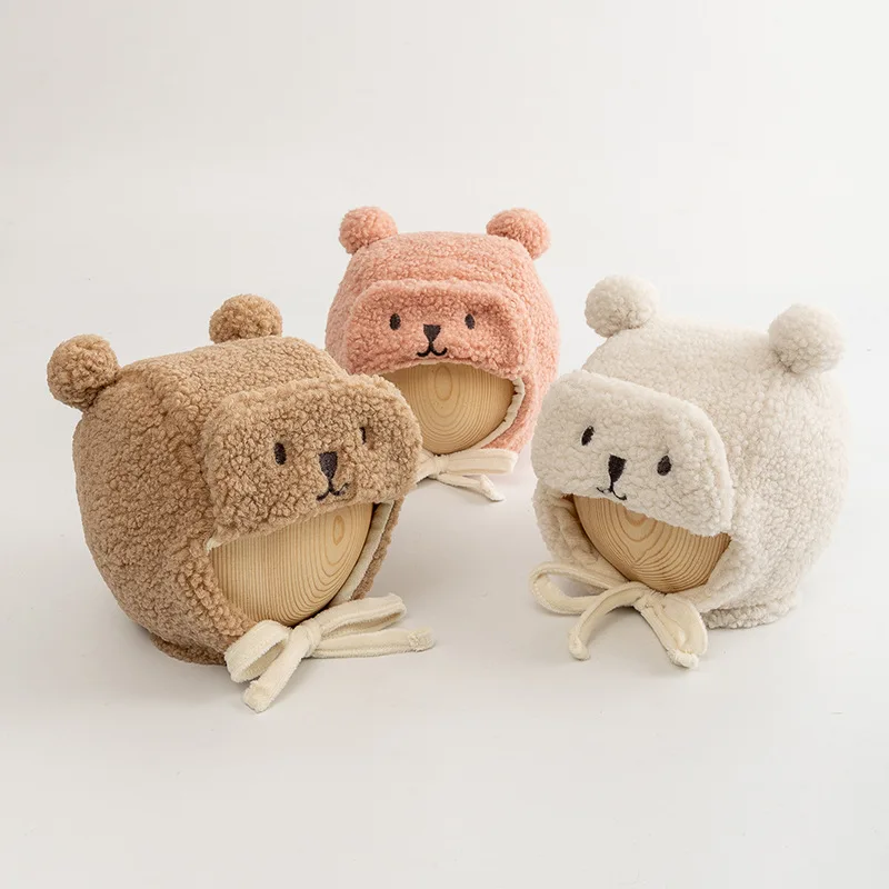 Gorro con protección para los oídos para niños de lana de cordero con letra P, forro de algodón grueso, gorro cálido de invierno para niños de 0 a 2 años, gorro con orejeras de felpa para bebés