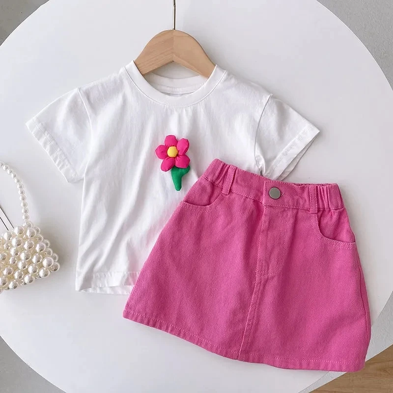 Conjunto de falda corta para niñas, camiseta de manga corta blanca con flores, media falda, 2 piezas, ropa de manga corta para bebés