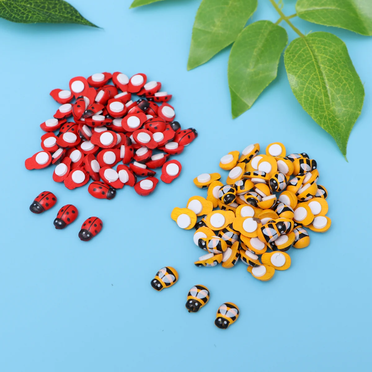 

120 pcs Wooden Miniature Garden Ornaments Diy Landscape Decor Simulation Ladybugs Bees Kids Playset Mini Garden