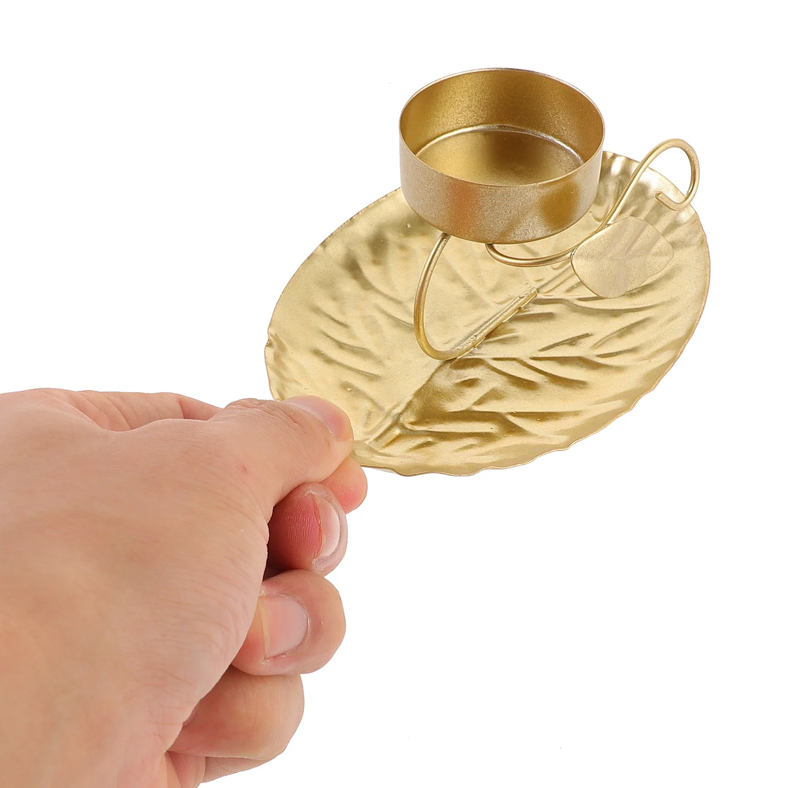 

Vintage Iron Candlestick Holder Elegant Metal Carving Stand For Home Decor Table Centerpiece Retro Coffee Table