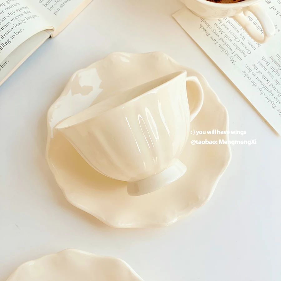 فنجان شاي أخضر وصحون مجموعة ميسوني أكواب لطيفة للقهوة الفاخرة تانيا Bulhoes كوب تكنولوجيا الفخار مع طبق زوج القدح الناعم