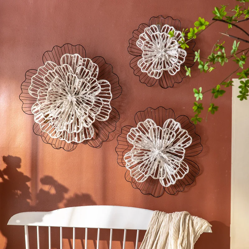 

French white flower wall decoration wall decoration, porch carved small pendant, pastoral wrought iron hollow hotel wall de