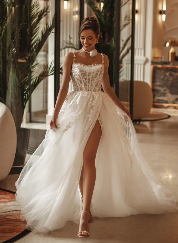 Modern Two Pieces Short Beach Wedding Dresses with Detachable Long Train Corset Top Summer Holiday Bride Reception Gown Customiz