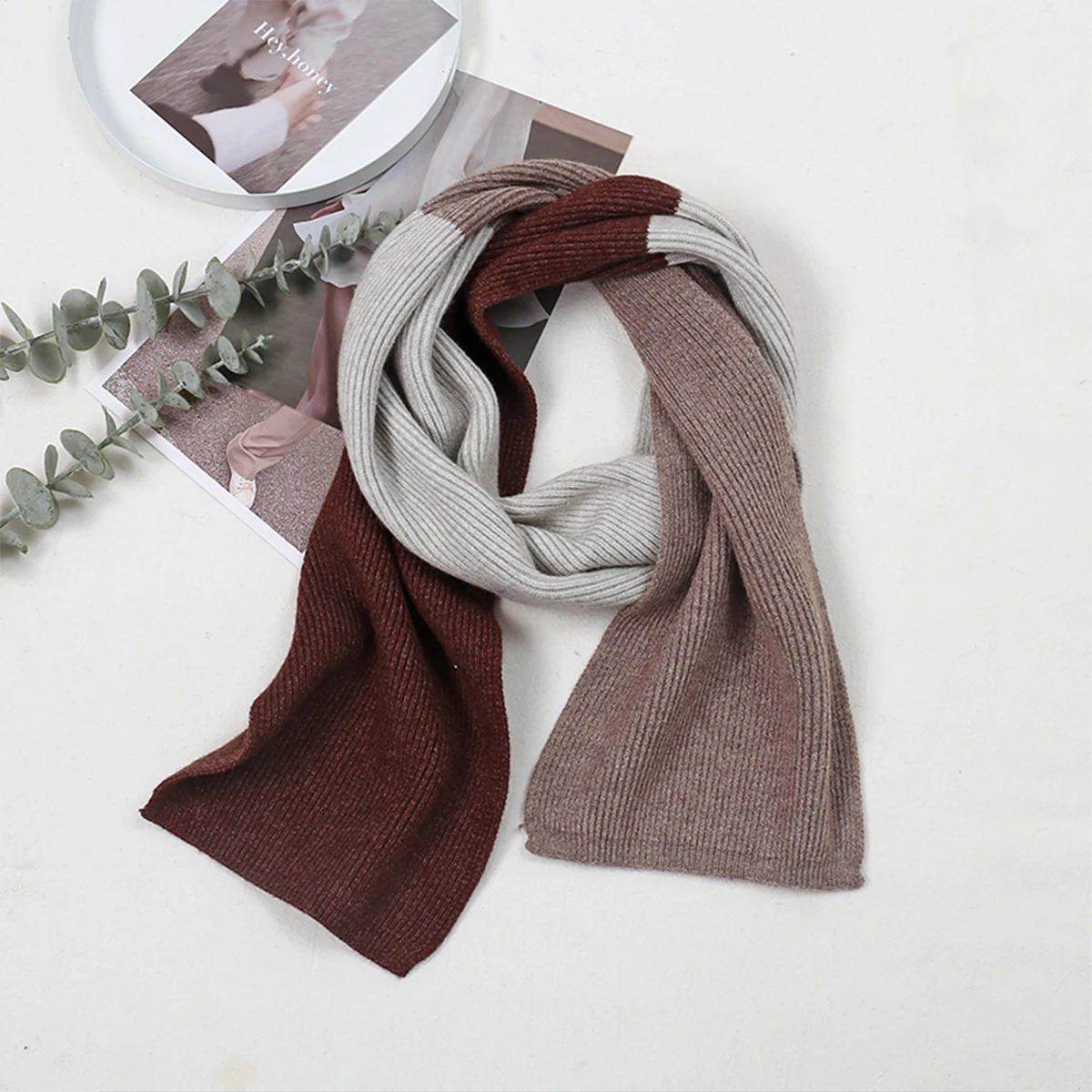 

Новый трехцветный вязаный шерстяной шарф для женщин, осенне-зимний уличный универсальный модный шарф, маленький прямоугольный теплый утолщенный шарф