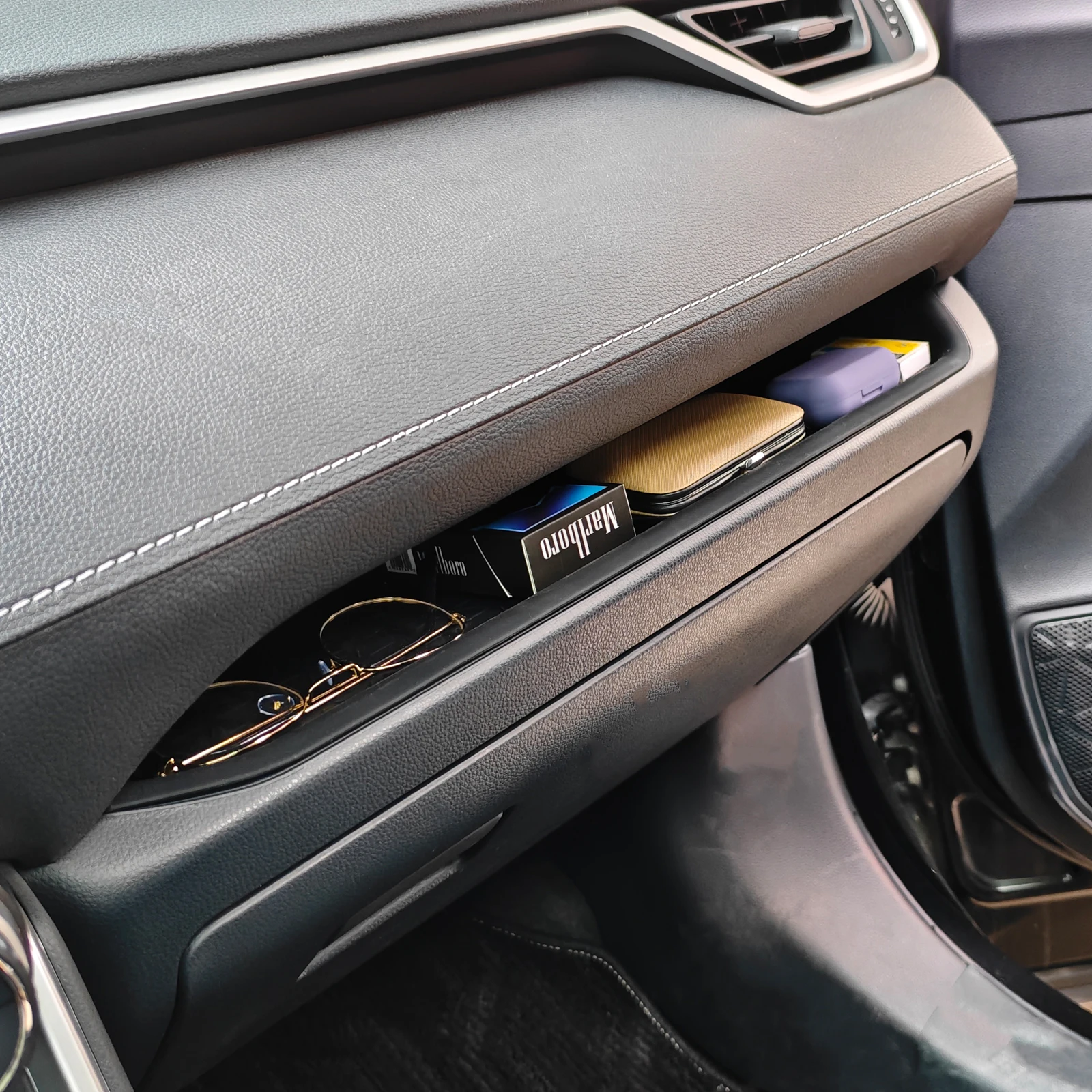 For 2024 2023 Toyota RAV4 2019-2022 Passenger Storage Organizer Mat Center Console Tray Armrest Car Storage Box ABS Accessories