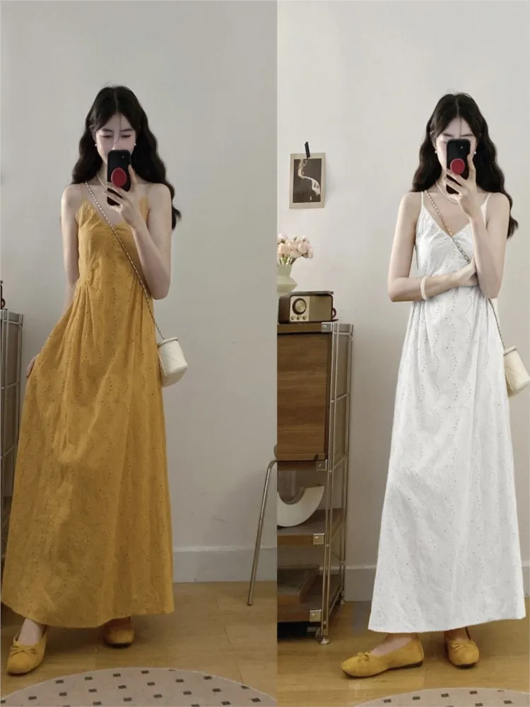 Large-sized embroidered hollowed-out fat neck halter sun-protective cardigan set