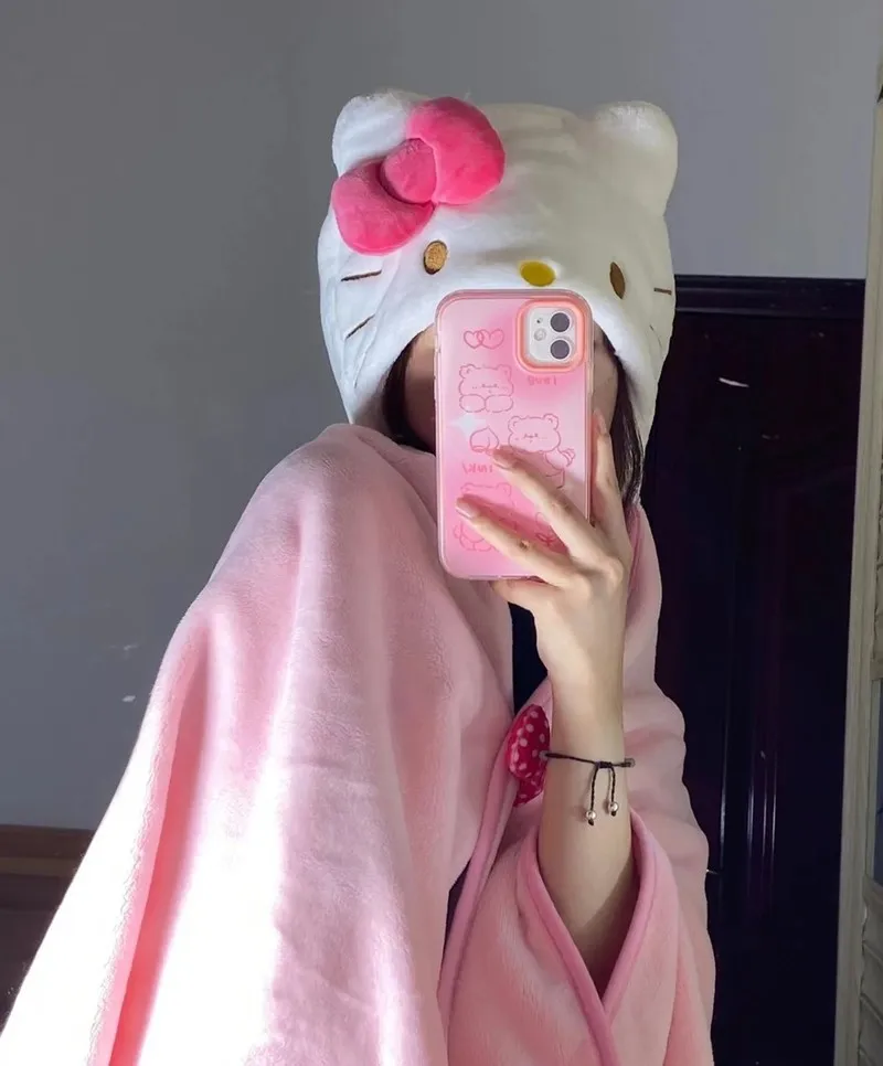 Disney Lotso Pooh Bear Anime Sweet Blanket For Women Sanrio Y2k Sleepwear Capes Warm Cloaks Hooded Cartoon Trend Ponchos Pajamas