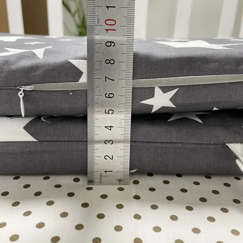 รั้วกั้นเตียงเด็ก 200x30 ซม. แบบหนาพิเศษ - ดีไซน์ซิปแบบสี่ฤดู ใช้ได้กับเตียงเด็กทุกประเภท พร้อมแผ่นรองนิรภัย