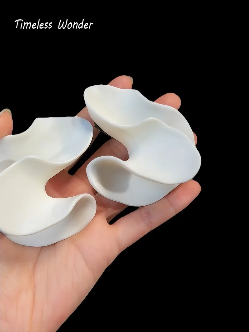 

Timeless Wonder Fancy 3D Resin Floral Statement Clip on Earrings for Women Designer Jewelry Punk Trendy Rare Top Oversize 4370