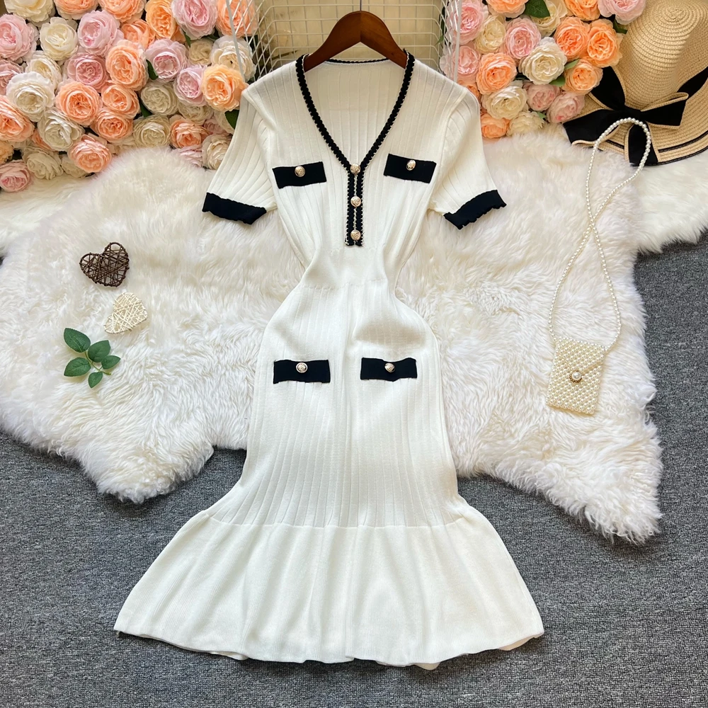 YuooMuoo Women Dress 2025 New Fashion V-neck Slim Elastic Knitted Summer Dress Ins Hot Sexy Package Hips Meraid Party Dress Robe