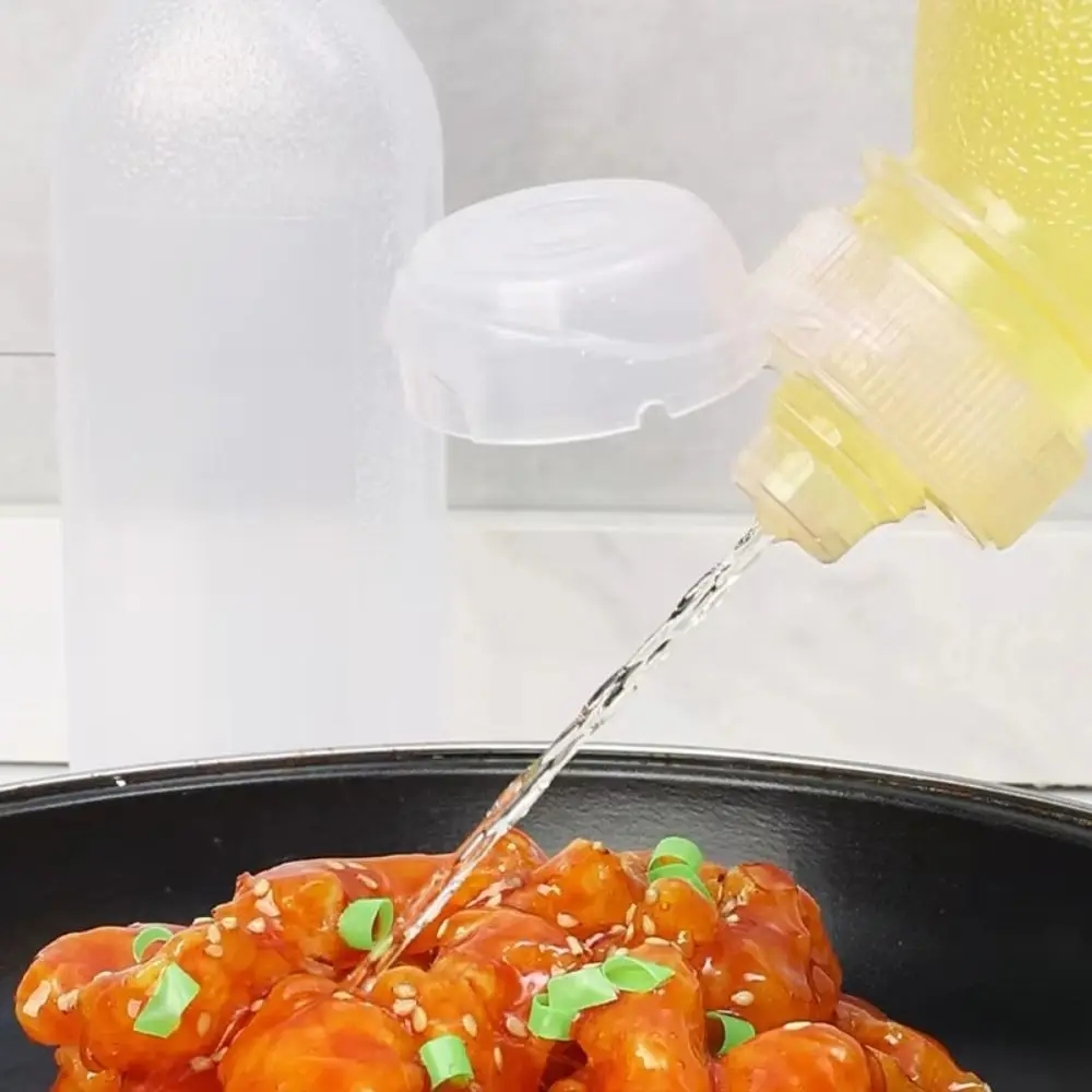 

5pcs Leak-proof Design Squeeze Oil Bottle Dispenser Mechanism Squeeze Operation Leak-proof Watering Can Transparent Body
