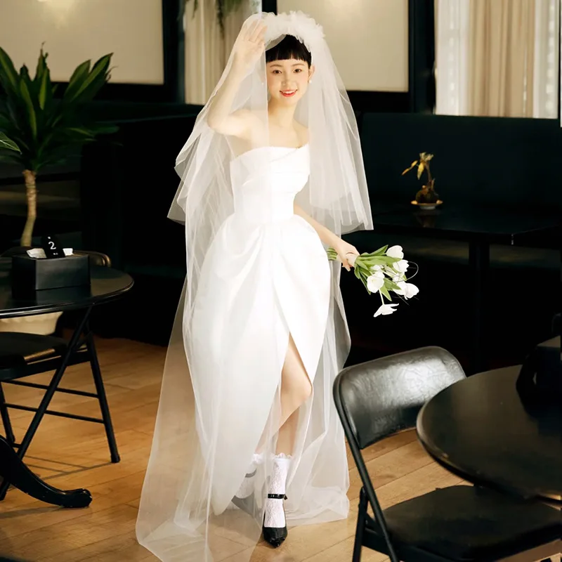 

Vintage Light Wedding Dress High-End Design French Hepburn Style Simple Satin Elegant Off-Shoulder White Gown