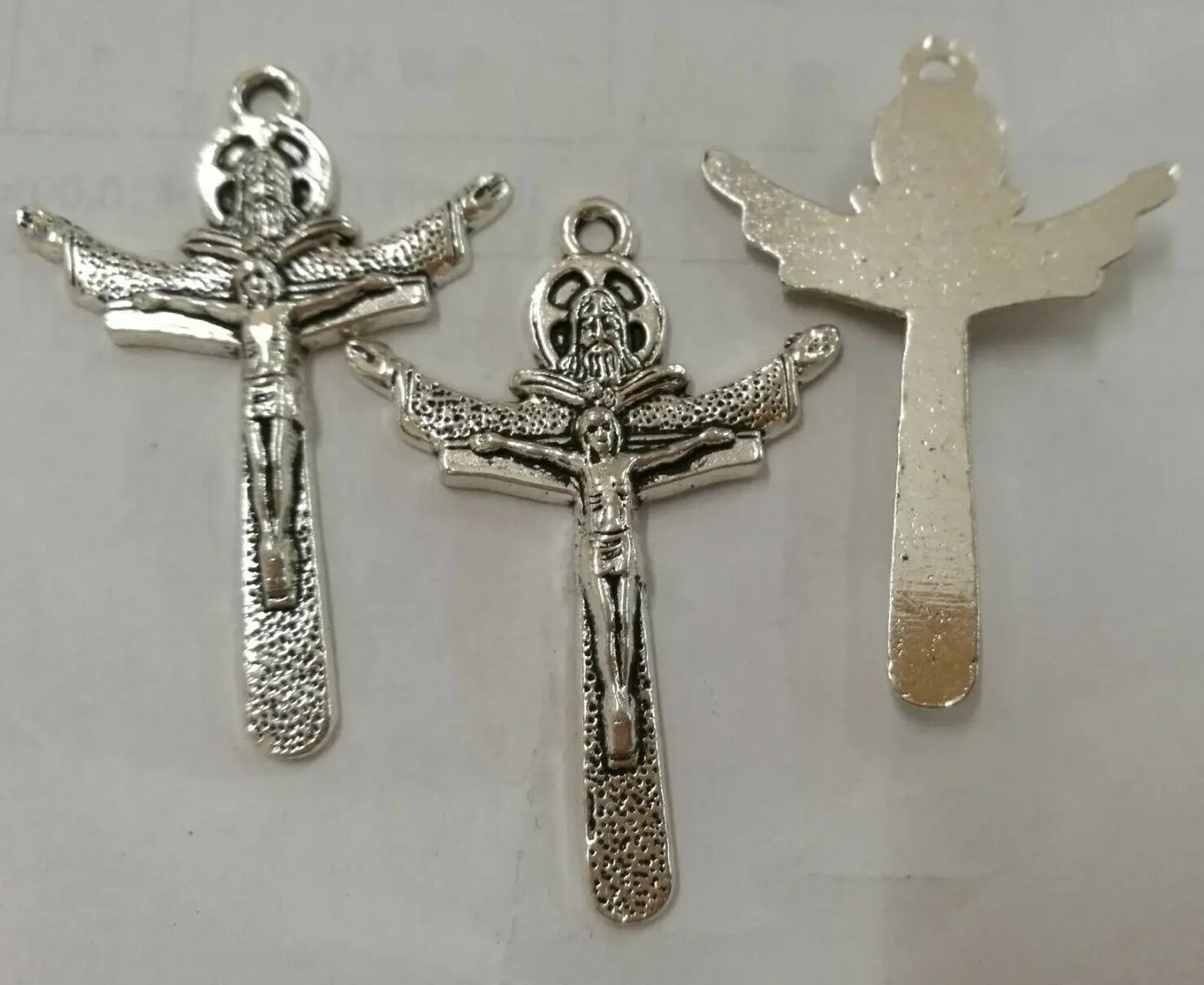 

10pcs 42.6x29.9mm Tibetan silver color crucifix charms h2425