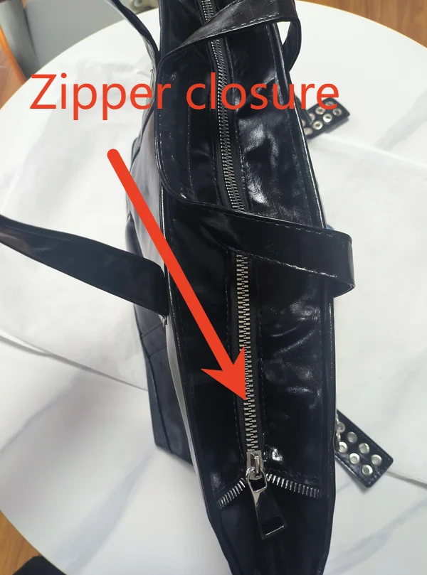 Vintage Distressed Tote Bag mit Kreuznieten, Große Unisex Umhängetasche, Reißverschluss-Handtasche aus Cracked PU für Damen – Detail 4