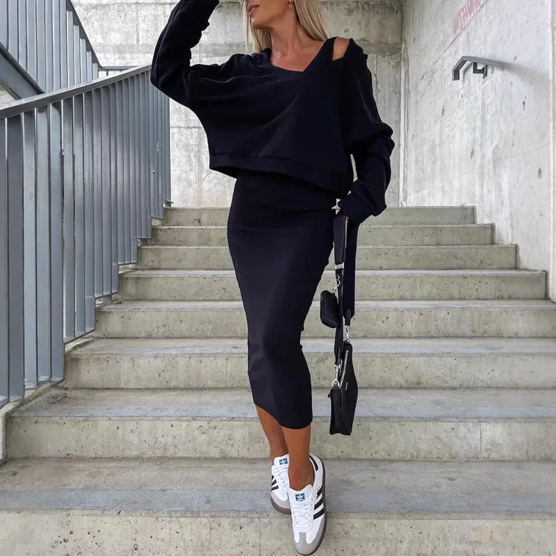 

2025 New Women's Autumn and Winter Two-piece Set, Women's Vest Skirt, V-neck Hooded Sweatshirt Set