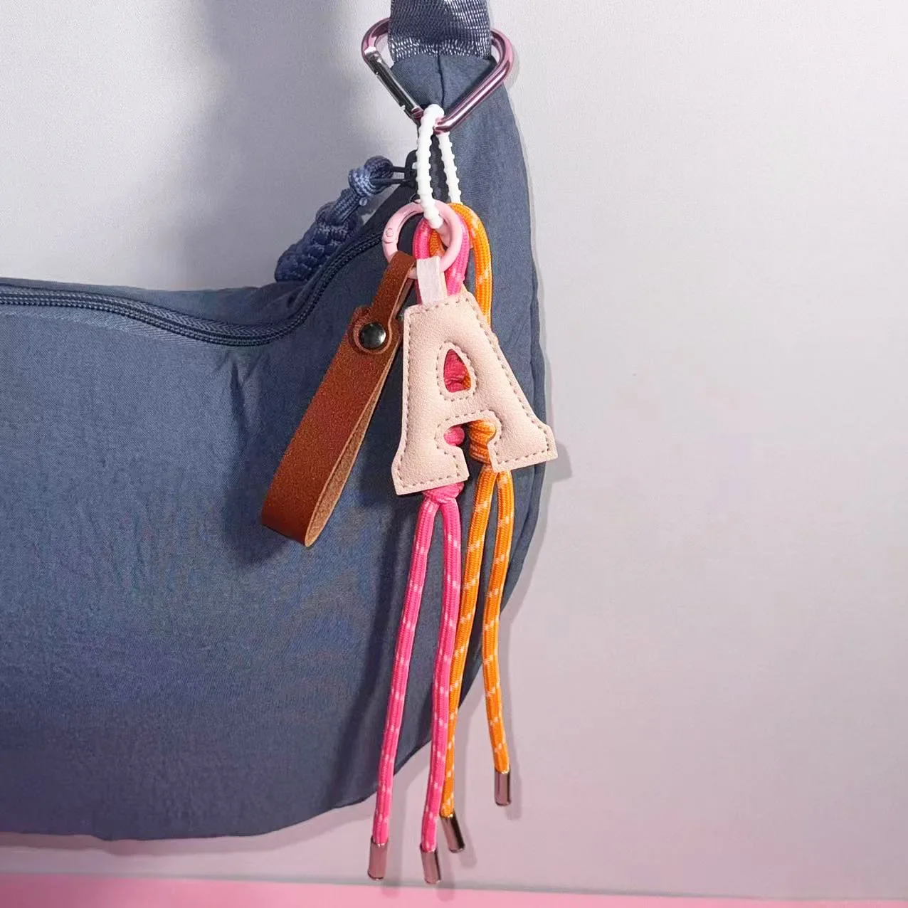 

Bag Charms Luxury Bag Chain Letter Pendant for Loewe Bag Women Handbag Purse Keychain Man Backpack Wallet Decoration