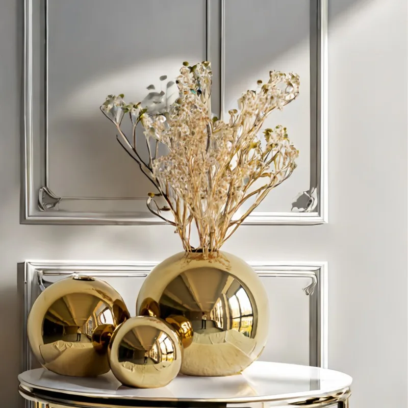 European gold electroplated ceramic vase round home desktop light luxury ornament