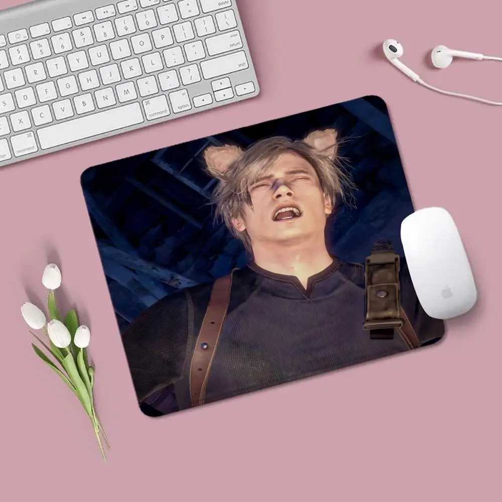 Leon Kennedy Mouse Pad Offices Accessories Gaming Small Mousepad Desk Mat Office Rug Gamer Mats Anime Gadgets Computer Mause
