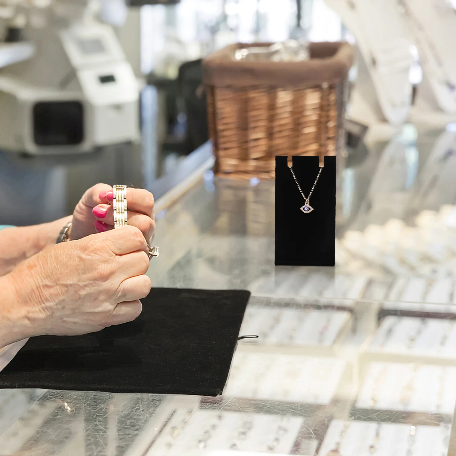 

2Pcs L Shape Acrylic Display Stand for Earrings Necklaces Bracelets Jewelry Holder Retail Showcase Organizer Countertop Display