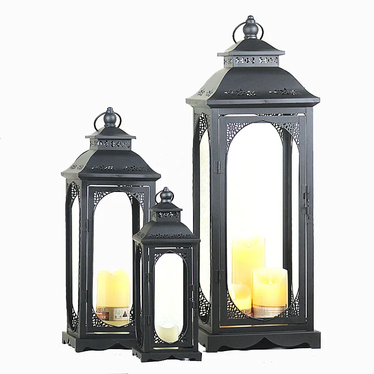 Nordic Morocco Style Hollow-out Wrought Iron White / Black Painted Lantern Portable Lights Table Lamp for Wedding Decoration