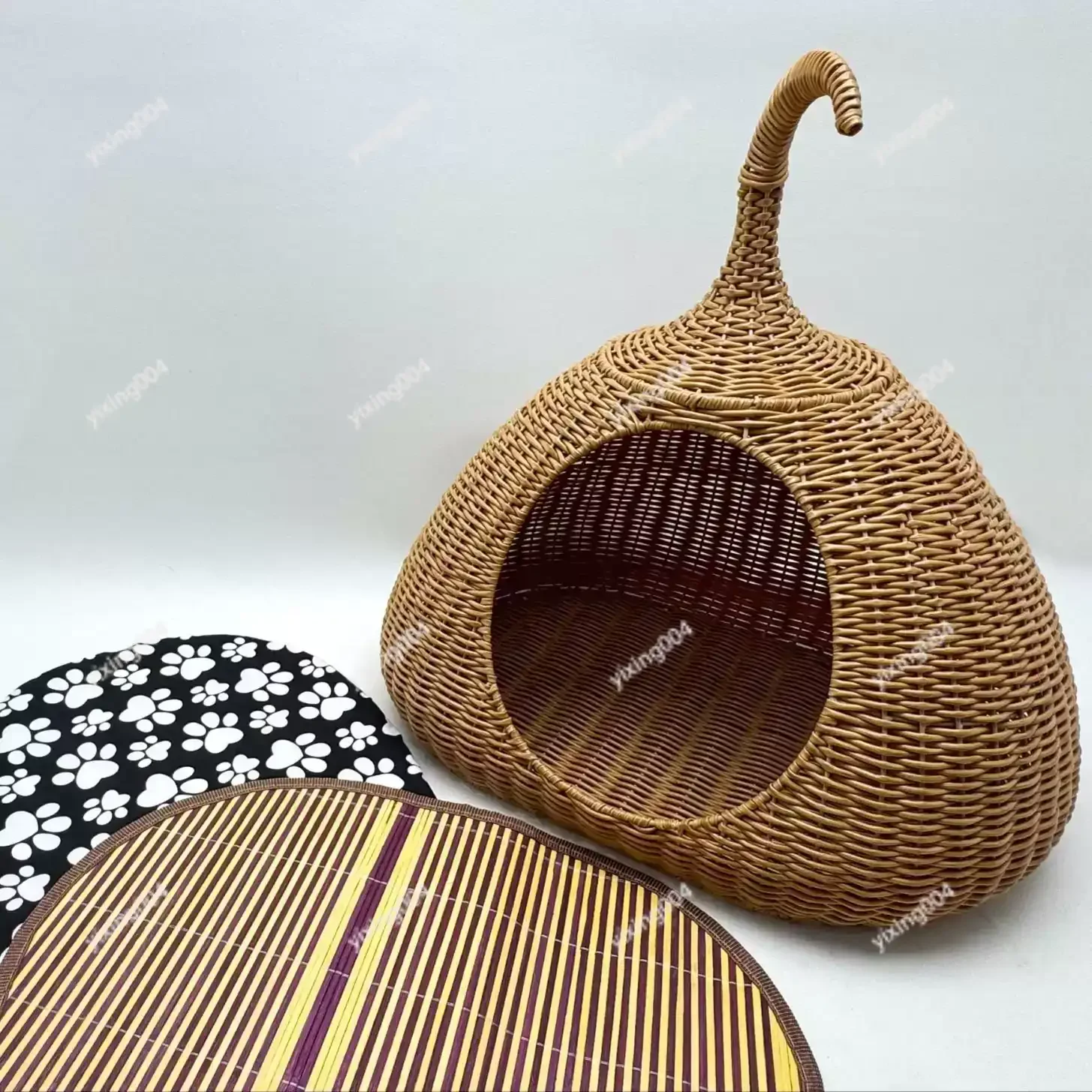 Hand Woven Rattan Pet Bed Washable Breathable Warm Cat Dog House Four Seasons Nest