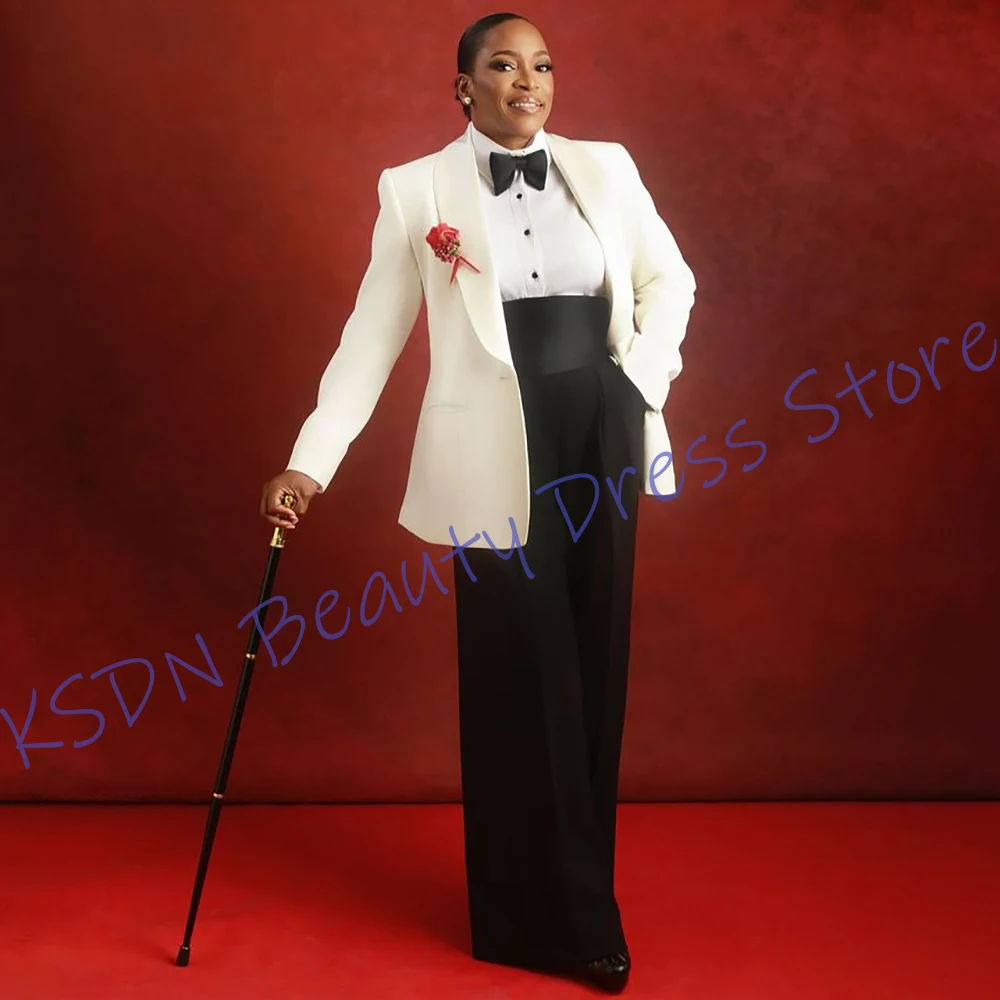 

Комплект из 2 предметов: кремово-белый женский костюм с однобортной застежкой, приталенный, для официальных мероприятий, свадеб, деловых встреч и в качестве наряда для гостей на свадьбу, с шалевым воротником