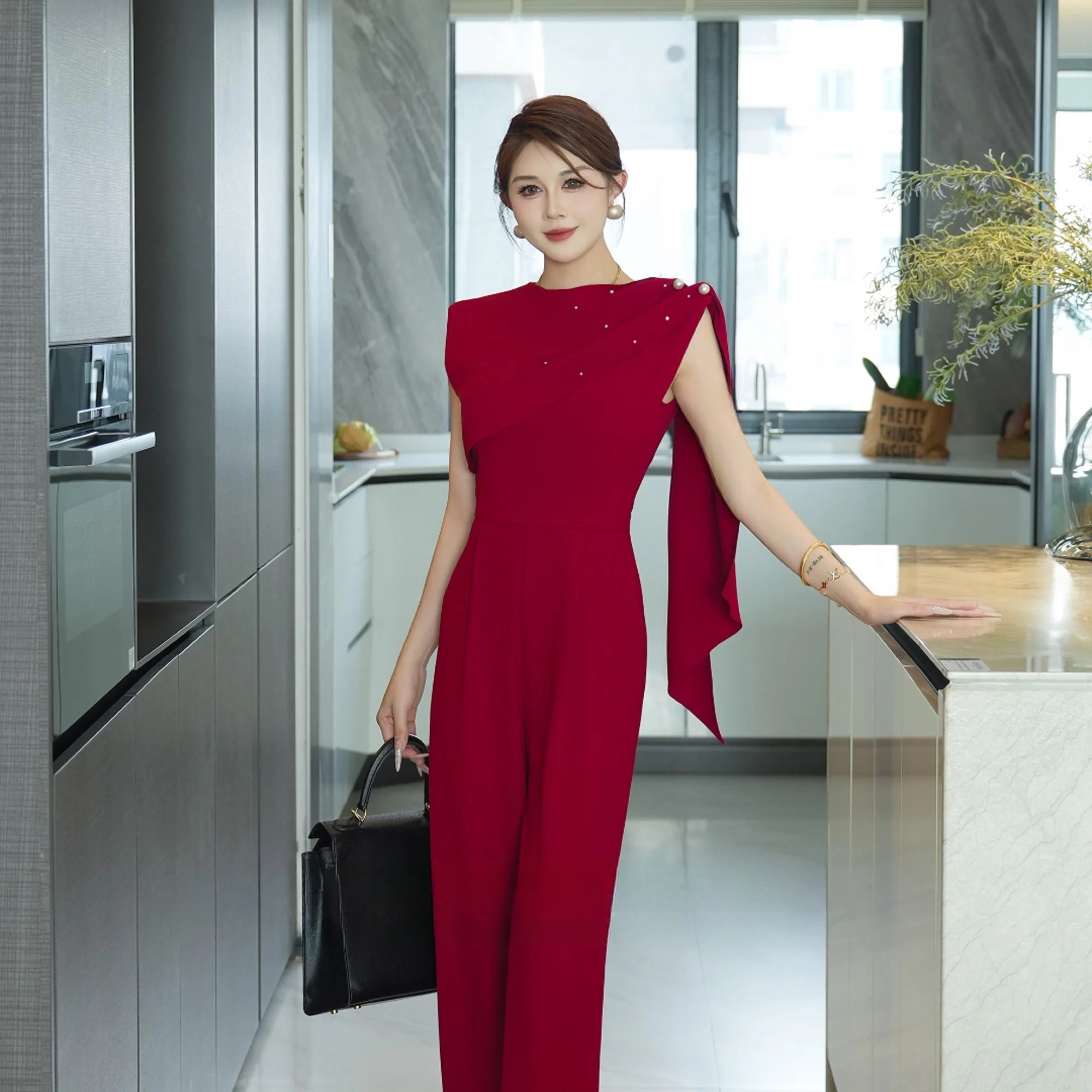 

Женский цельный костюм Ele Pure Color Slim Fit: модный универсальный дизайн, брюки с высокой талией и широкими штанинами, весна 2026