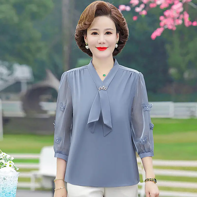 Frühlingsmode 7-Viertel-Ärmelhemd Chinesisches neues Herbst-Western-Stil einfaches besticktes Oberteil