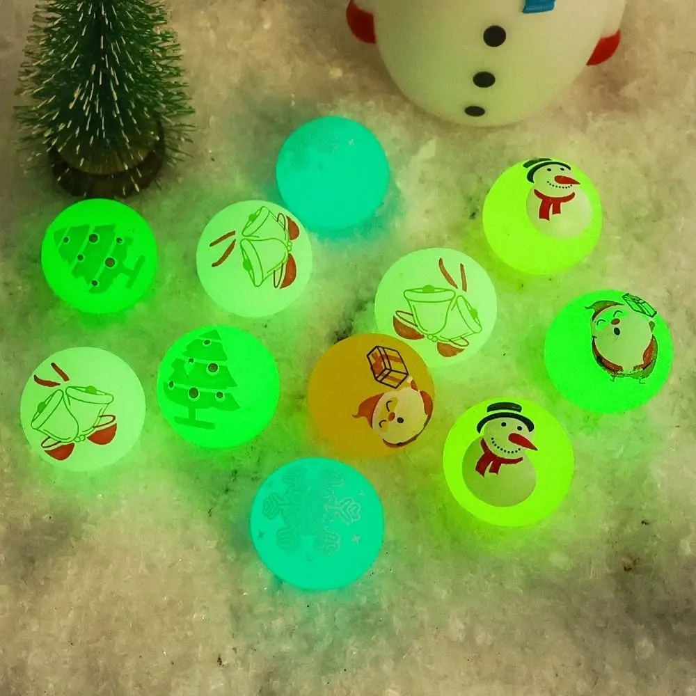 10 unids/set que brilla en la oscuridad, pelota elástica de Navidad, juguetes de Navidad, pelota de salto sólida, pelota hinchable luminosa, pelota elástica aleatoria