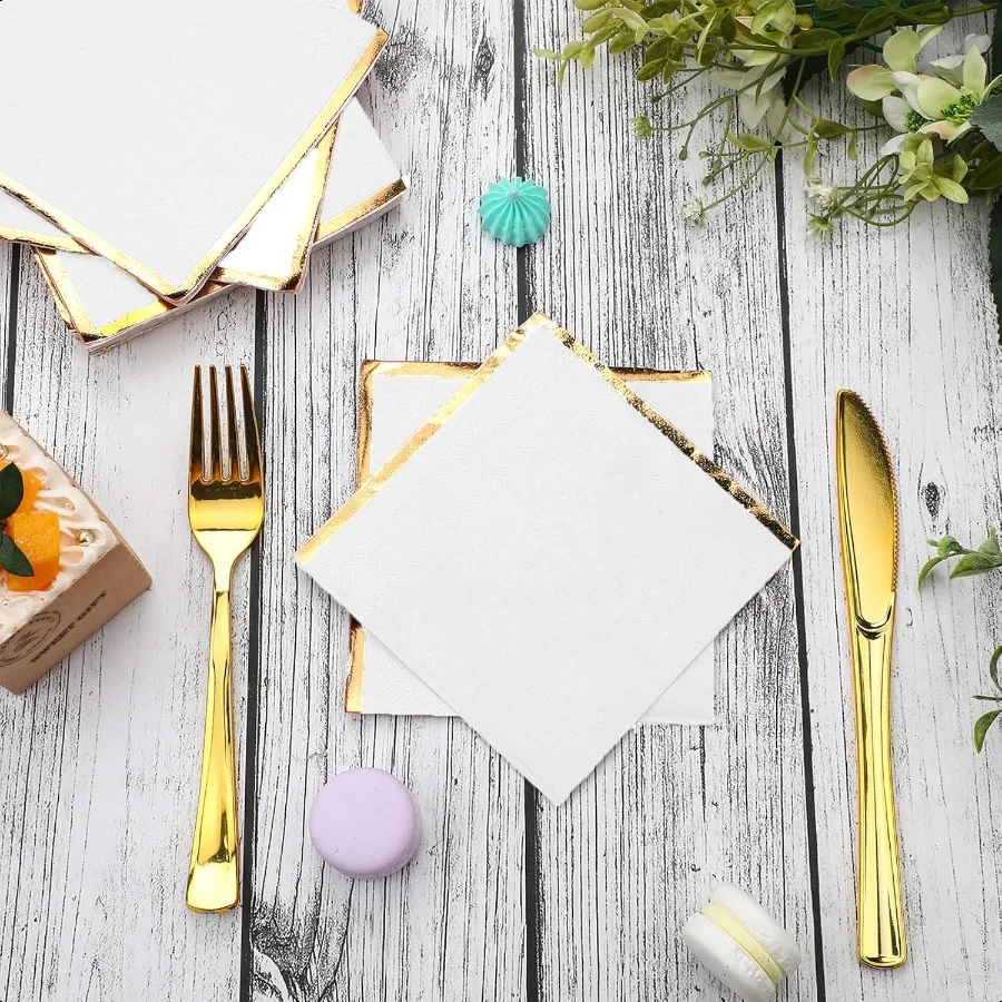 Tovaglioli di carta da 200 pezzi con bordo in lamina d'oro Tovaglioli da cocktail a 2 strati Tovaglioli da cocktail foderati con finiture dorate morbide Tovaglioli da cocktail decorativi