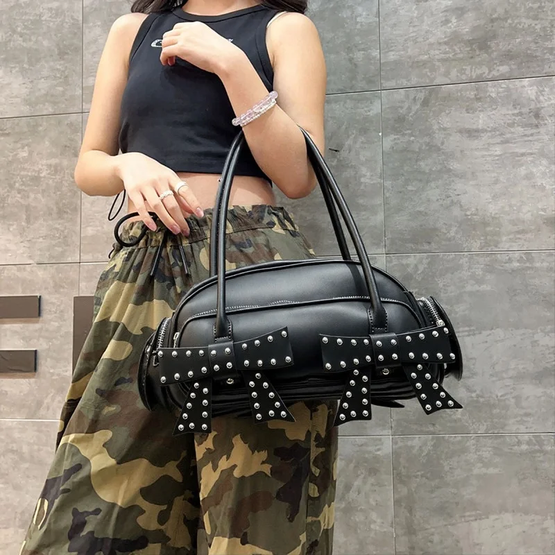 الموضة الفاخرة بولي Leather حقيبة كتف جلدية للنساء جديد برشام Bowknot فاسق نمط أسود الإبط حقيبة الإناث حقيبة يد كبيرة مخلب محفظة