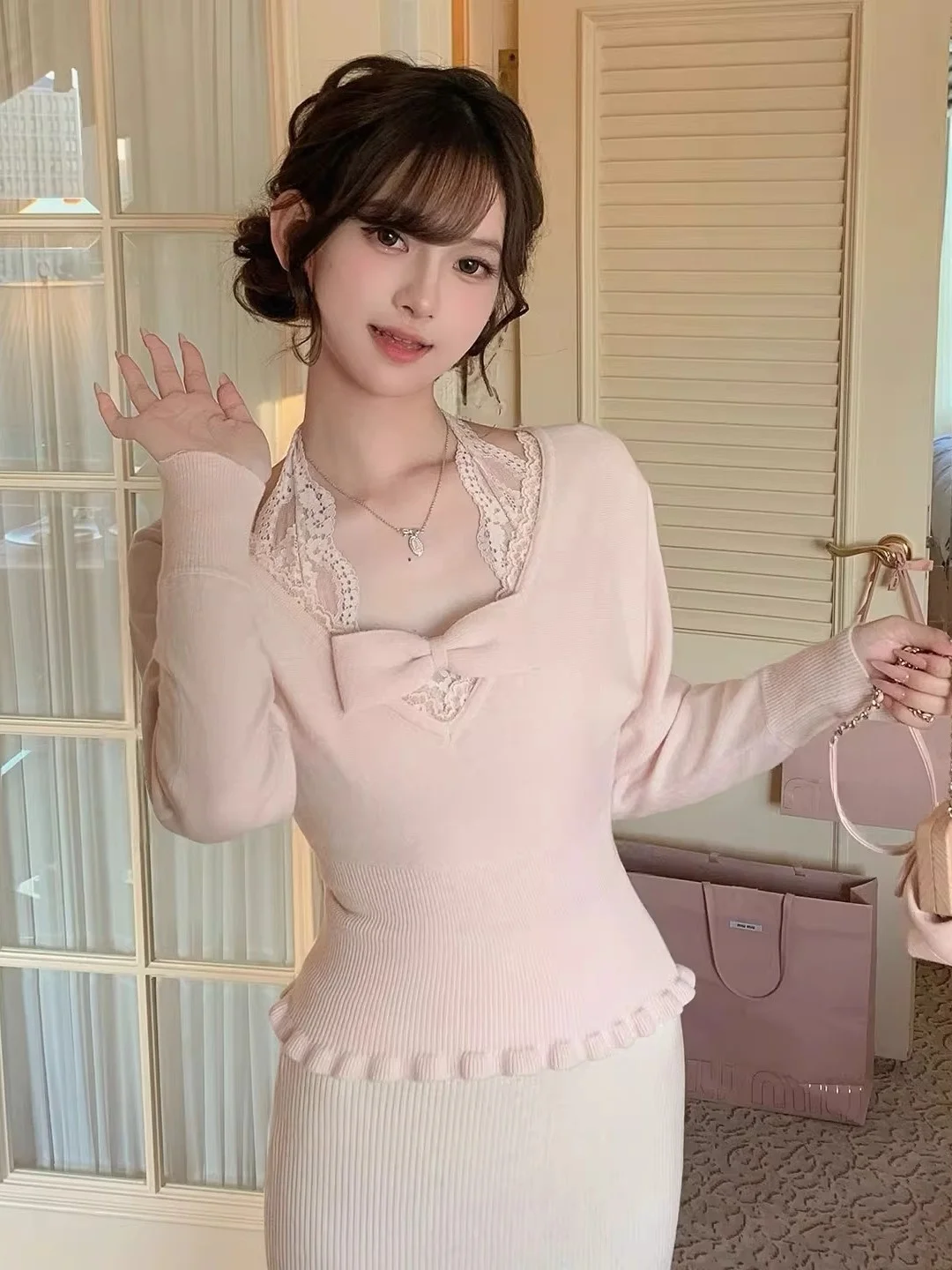 

Low-Neck Lace V-Neck Knitted Base Layer Women's Autumn Winter Fur Waist-Cinching Outerwear Ribbed Slim Fit Top
