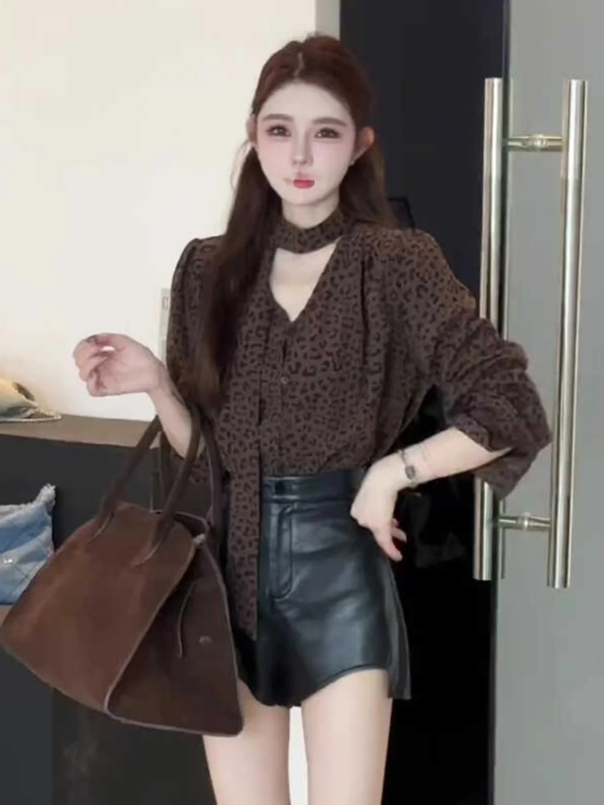 

Slimming Effect Leopard Print Long Sleeve Loose Women's Shirt Versatile Fashionable Business Casual Style Autumn New Arrival