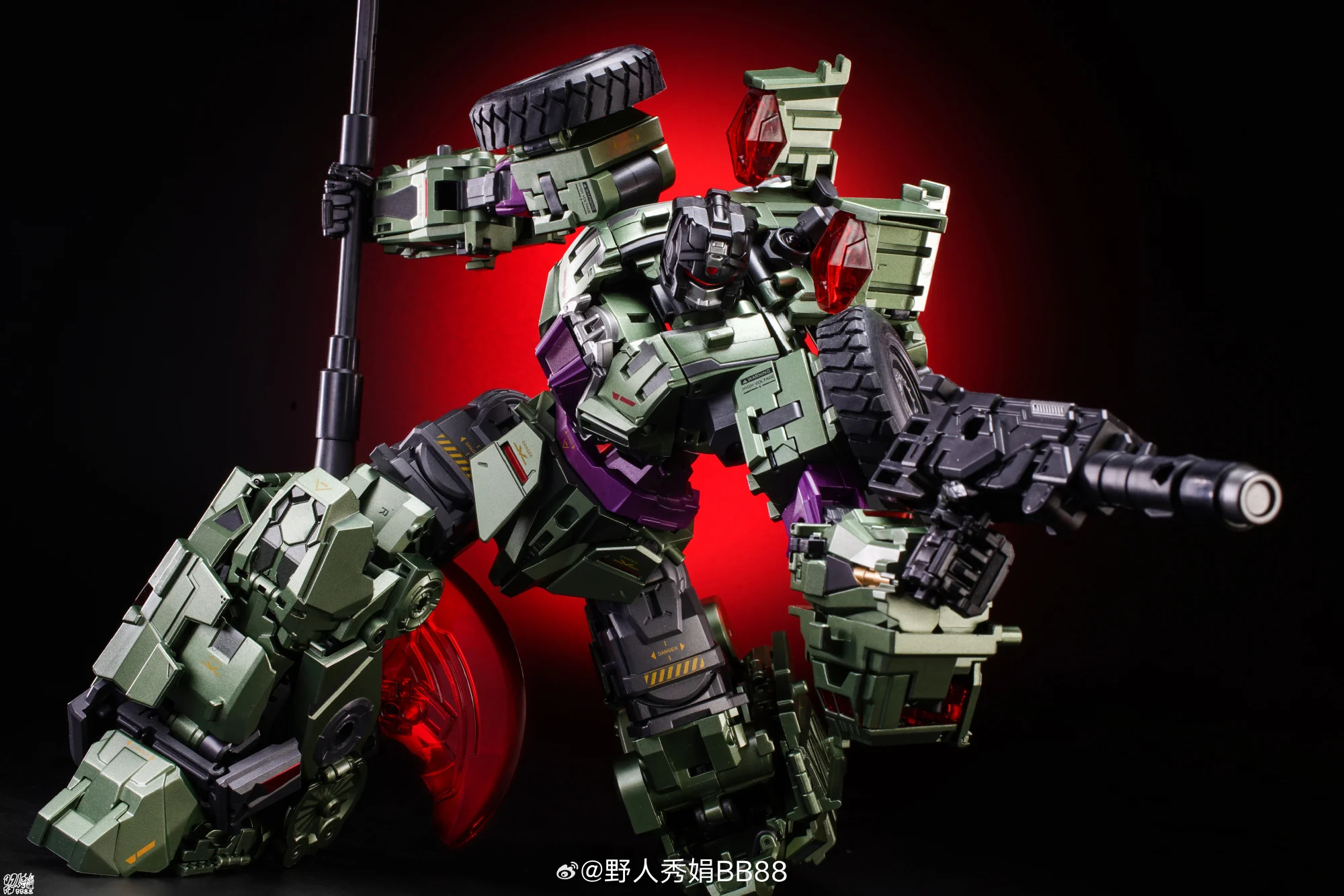 DST02-003 DST02 003 Il Dio della Guerra Caricamento Guerriero Rimorchio Rimorchio Trasformazione Giocattoli Action Doll Giocattoli Collezione Regali