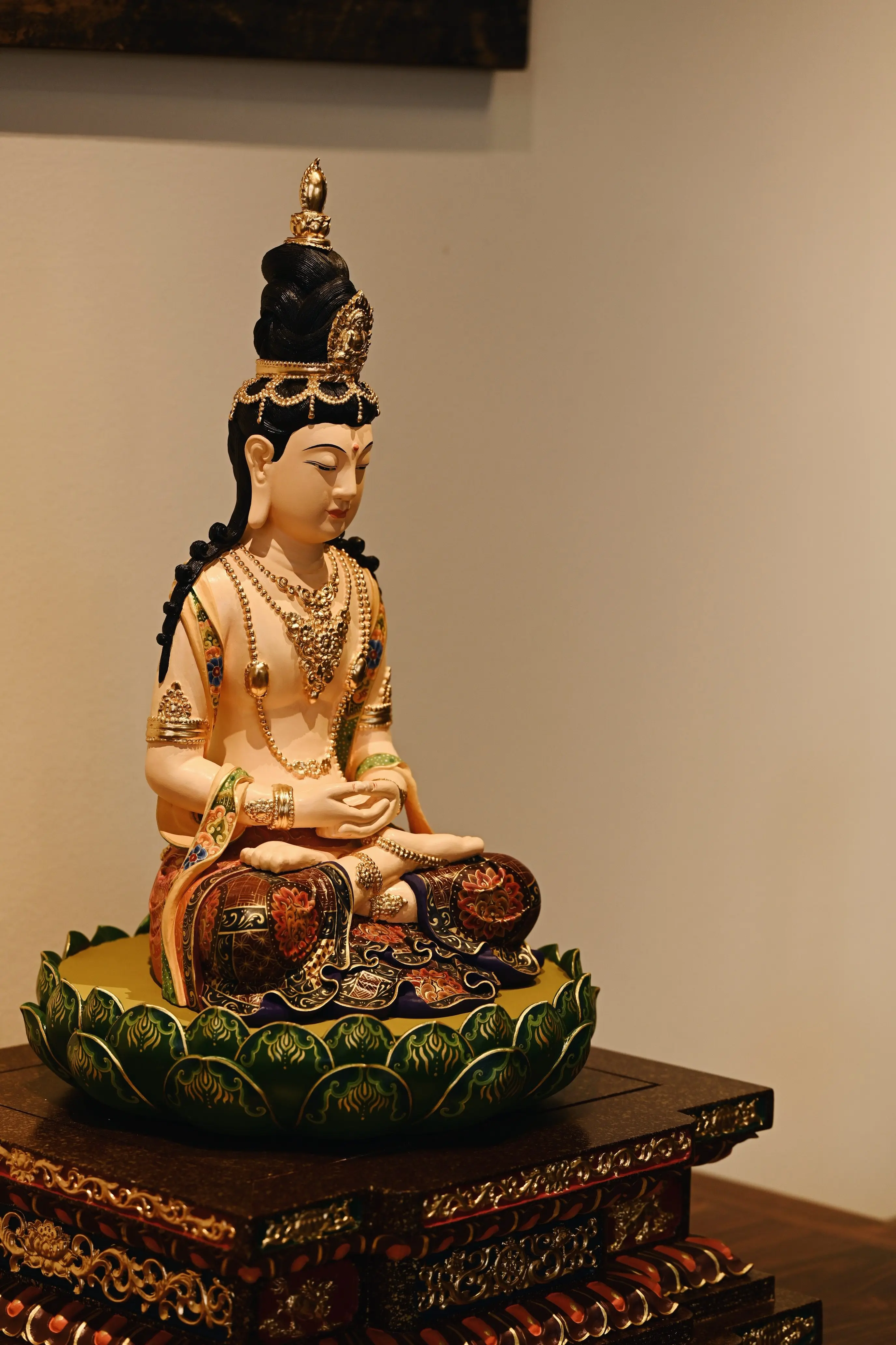 Buddha wood carving cultural and play collection handicrafts decoration gifts