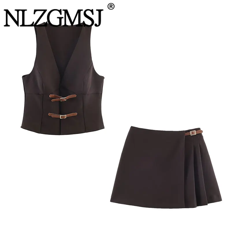 NLZGMSJ 2026 Sommer Leder-Schnallen-Dekor Damen 2-teiliges Set Ärmellose Slim-Fit Weste Tanktops Crop Tops Shorts Röcke Anzüge