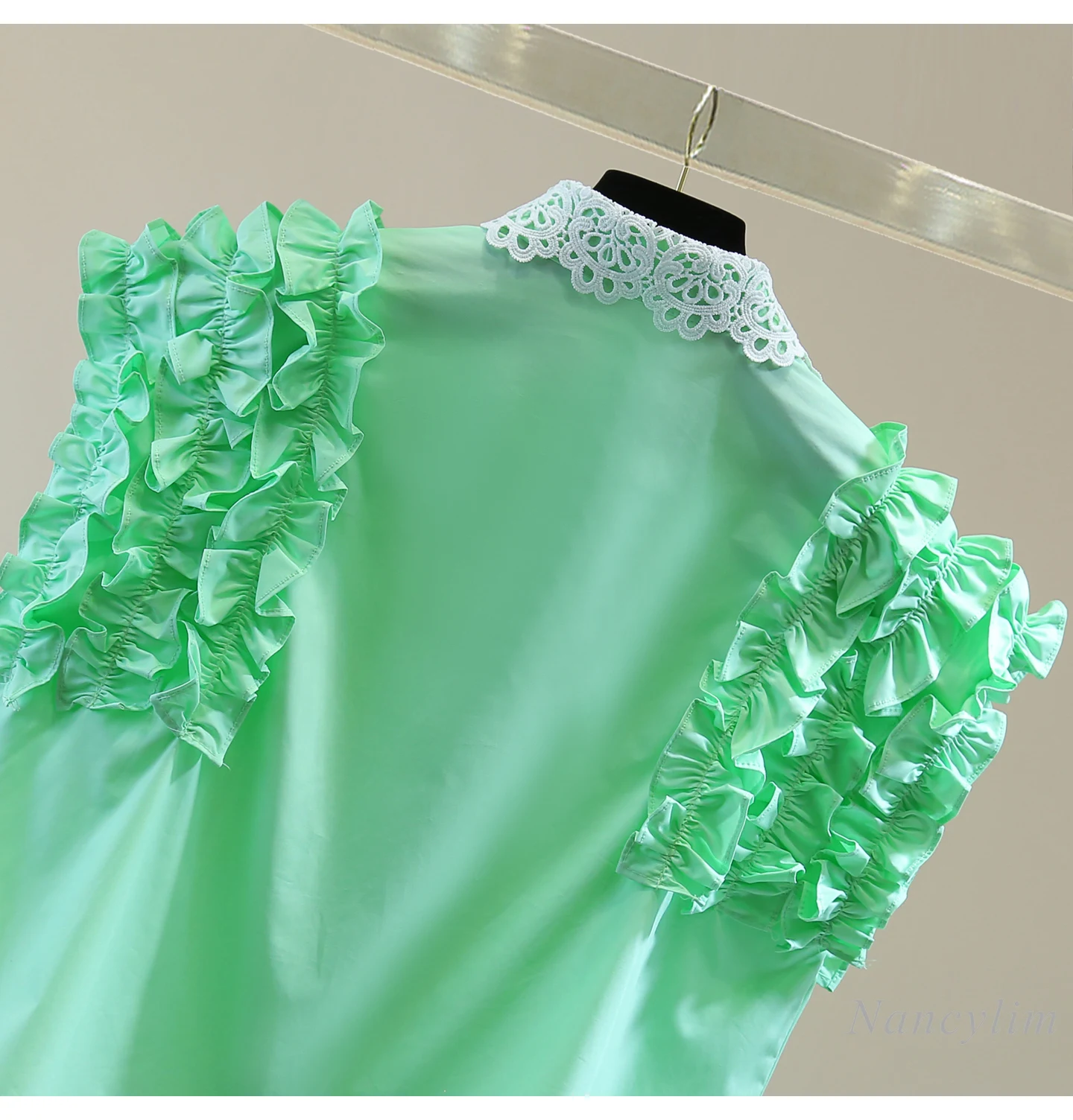 Lace Splicing Sleeveless Shirt, Fresh Green Blouse for Women, 2025 Summer High-waisted Short Fungus Edge Straight Blusas Femme