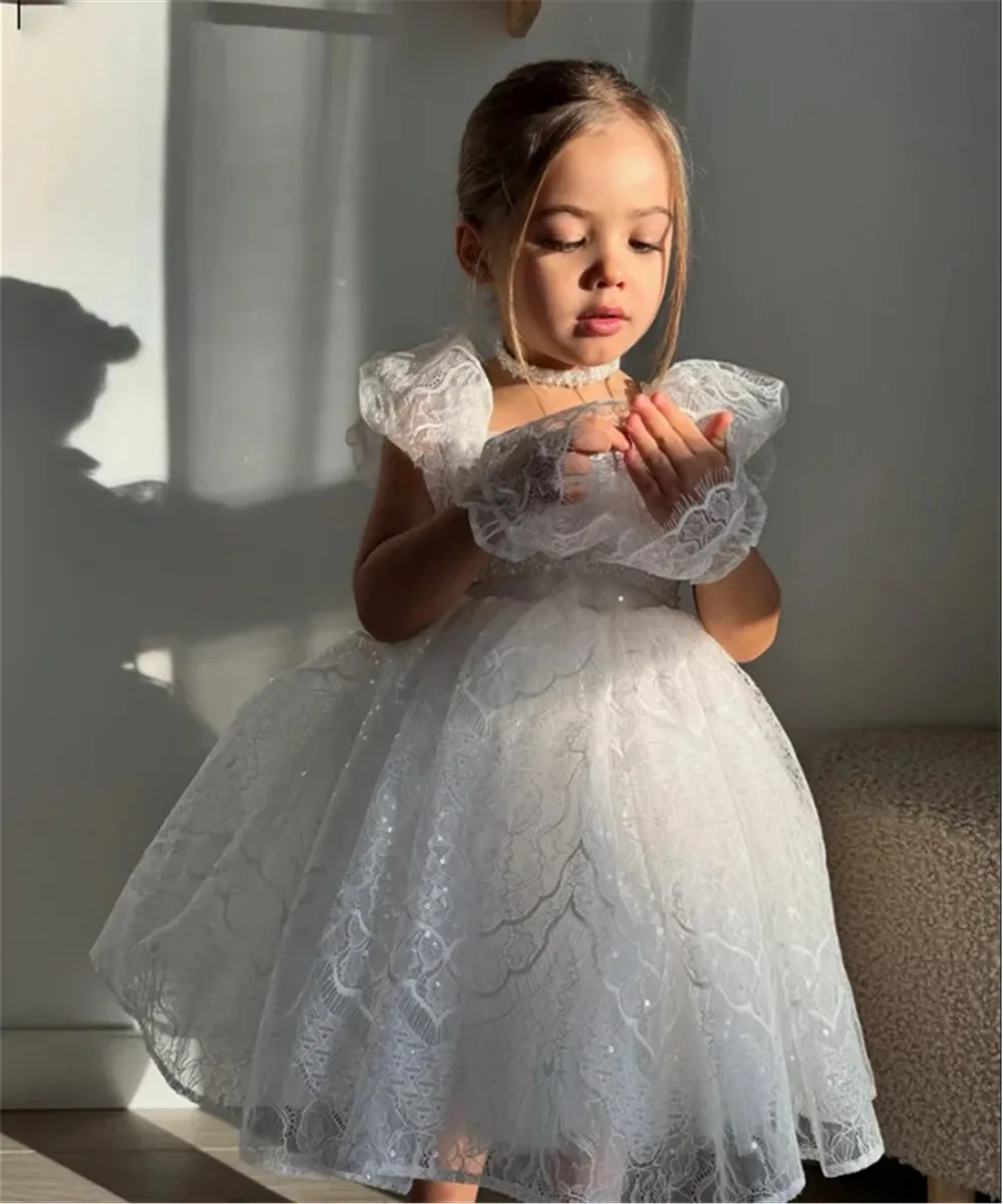 

Elegant Princess Cute Flower Girl Dress White Lace Appliques Short Sleeve For Wedding Kids Birthday Party First Communion Gown